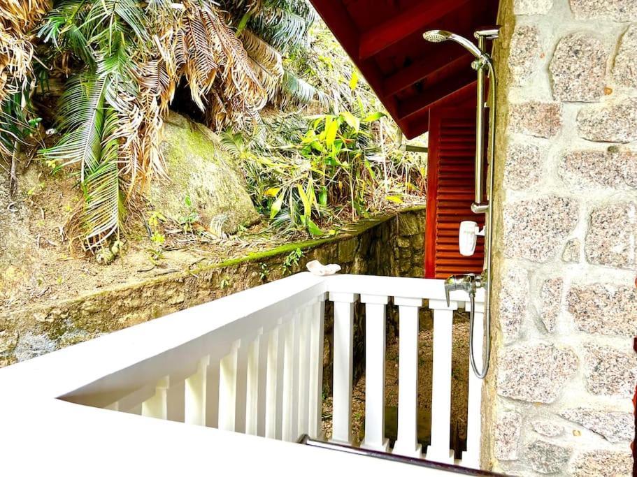Hilltop South - Villa Bougainville Takamaka Kültér fotó