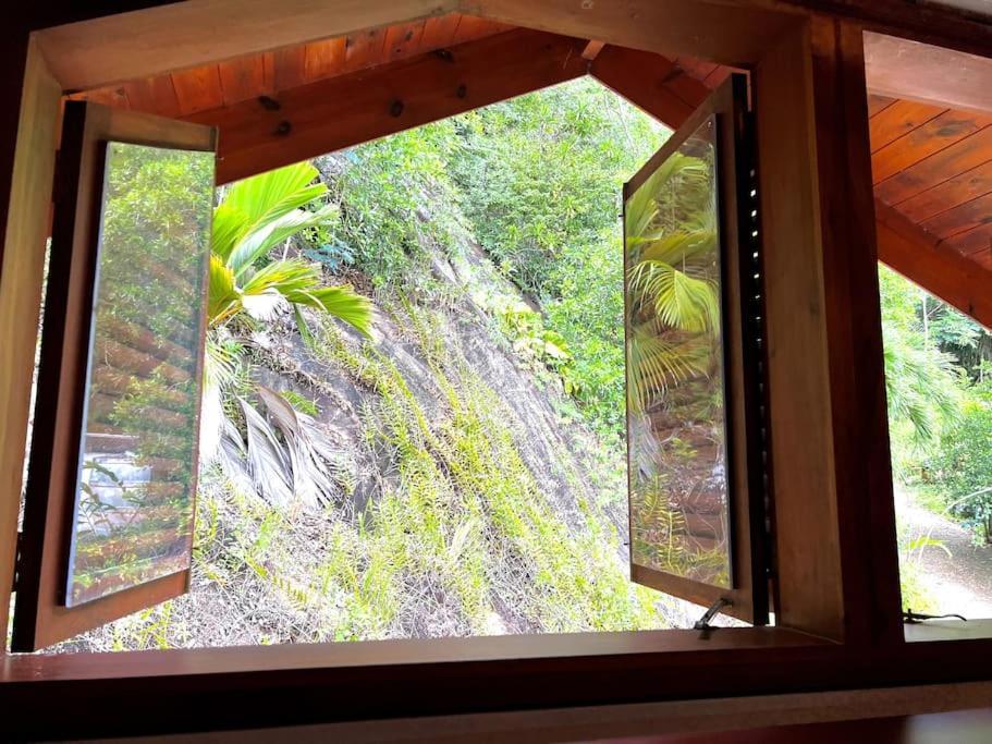 Hilltop South - Villa Bougainville Takamaka Kültér fotó