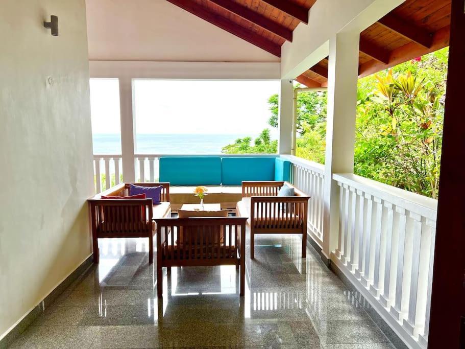Hilltop South - Villa Bougainville Takamaka Kültér fotó