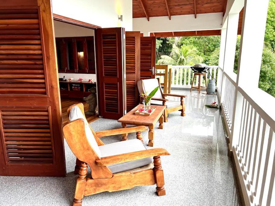 Hilltop South - Villa Bougainville Takamaka Kültér fotó