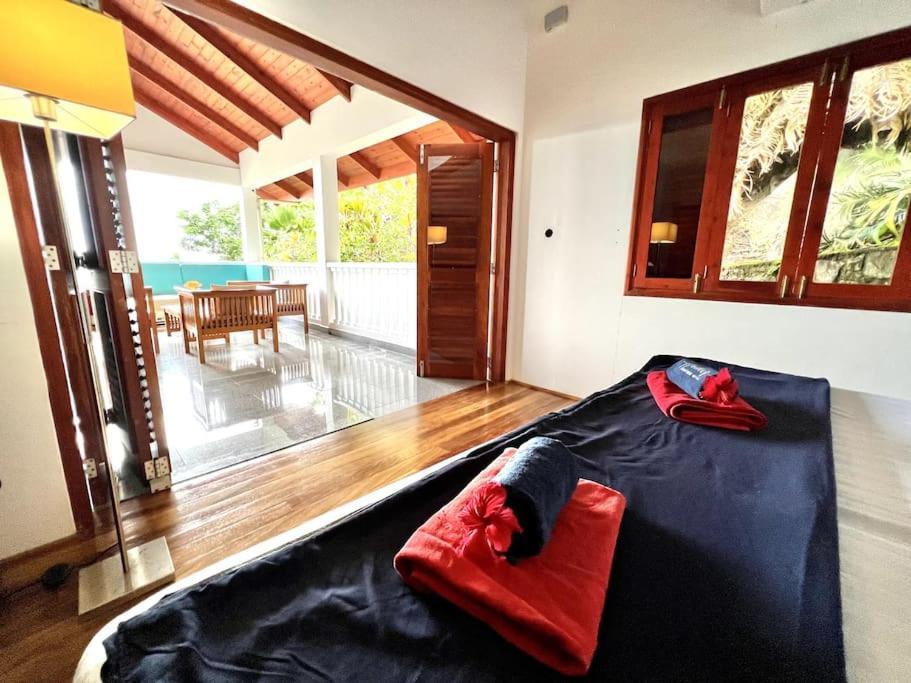 Hilltop South - Villa Bougainville Takamaka Kültér fotó